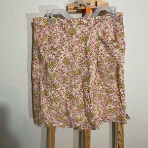 American Eagle outfitters pink and cream floral midi skirt hook and zip closure